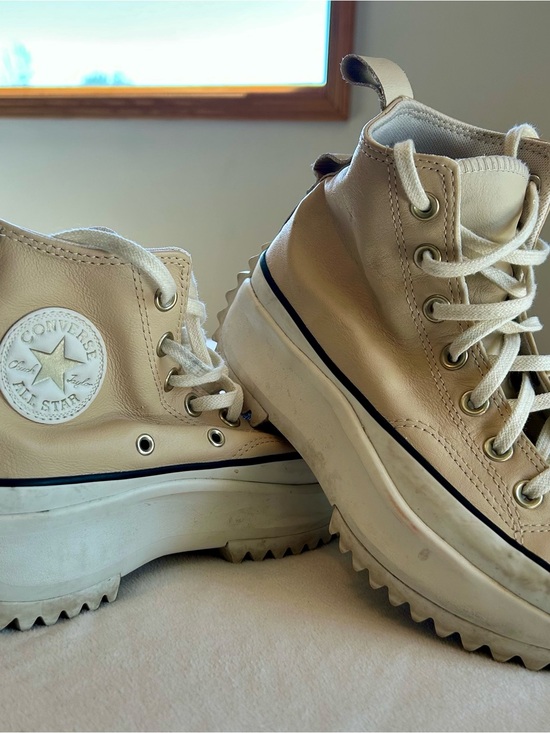 Converse Shoes - Converse Platform Run Star High-Top Sneakers in Cream and White Sz 5.5